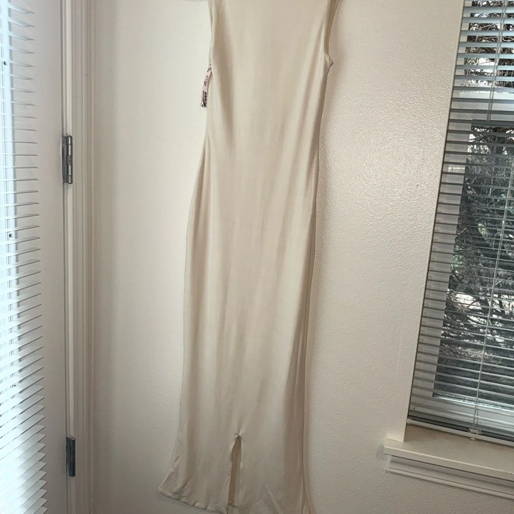 Oh Polly! Square neck midi dress in Ivory size 2 - Picture 6 of 8